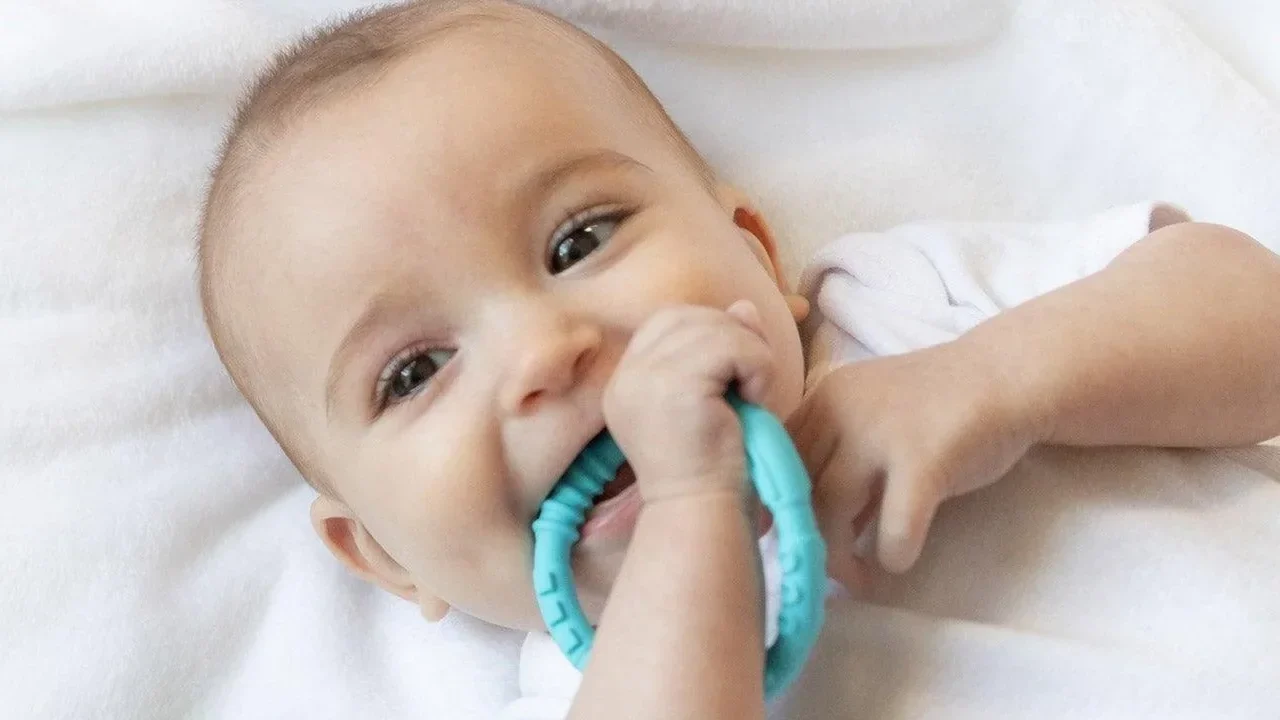 il mio impegno per la comunita (1) giocattoli per la dentizione