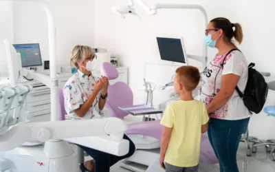 Lingua bianca e alito cattivo nei bambini: cause, rimedi e quando sentire il dentista